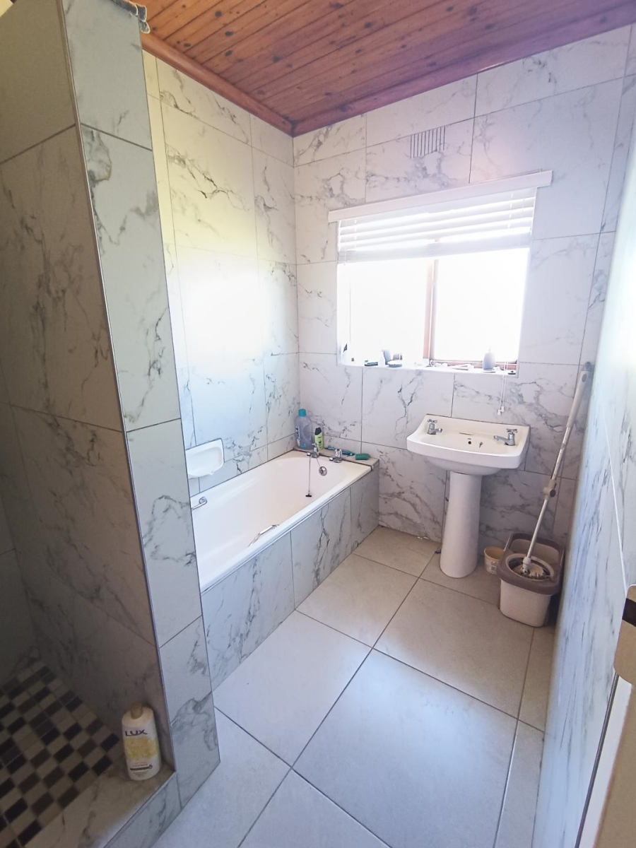 3 Bedroom Property for Sale in Schaap Kraal Western Cape